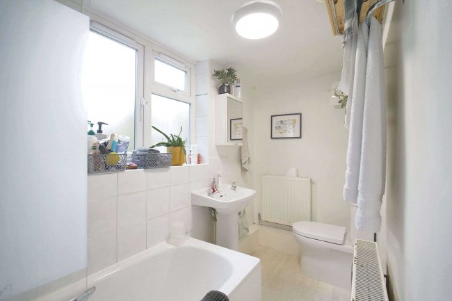 Ground Floor Flat, 14 Folkestone Road, Walthamstow, London, E17 9SD 9