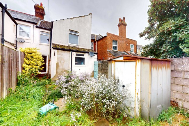 21 Bonsor Road, Folkestone, CT19 5ET 7