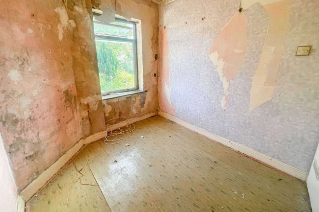 3 Marlborough Avenue, Eastville, Bristol, Somerset, BS16 3DZ 1