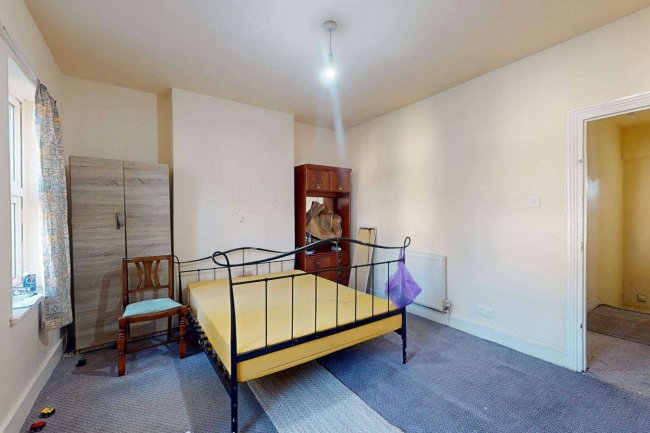 First Floor Flat, 78 New City Road, Plaistow, London, E13 9LL 1
