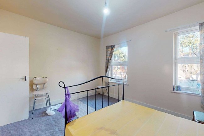 First Floor Flat, 78 New City Road, Plaistow, London, E13 9LL 1