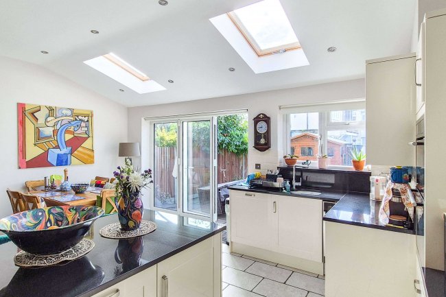 2 Summerhill Grove, Enfield, EN1 2HY 1