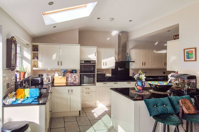 2 Summerhill Grove, Enfield, EN1 2HY 1