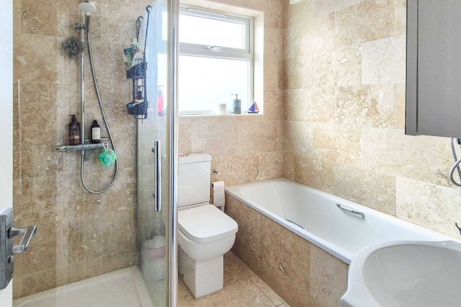 2 Summerhill Grove, Enfield, EN1 2HY 1