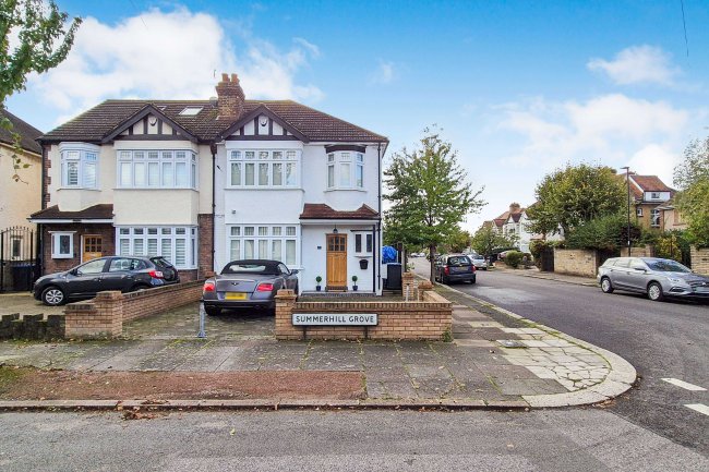2 Summerhill Grove, Enfield, EN1 2HY 1