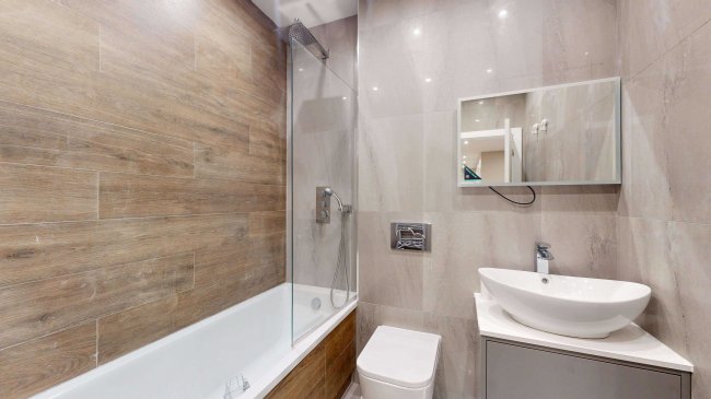 Express House, 100 Rolt Street, London SE8 5NN 1