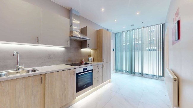 Express House, 100 Rolt Street, London SE8 5NN 1