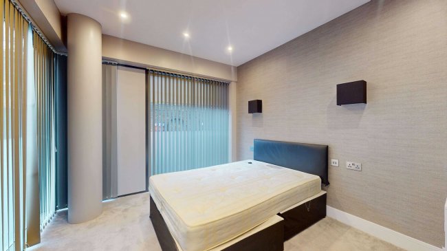 Express House, 100 Rolt Street, London SE8 5NN 1