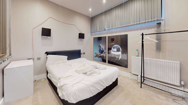 Express House, 100 Rolt Street, London SE8 5NN 1