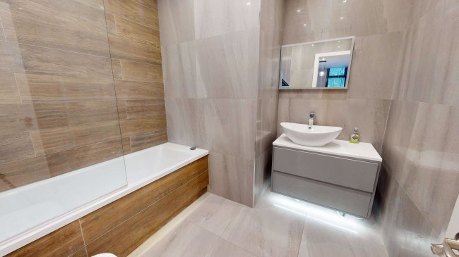 Express House, 100 Rolt Street, London SE8 5NN 1