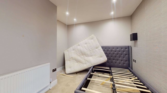 Express House, 100 Rolt Street, London SE8 5NN 1