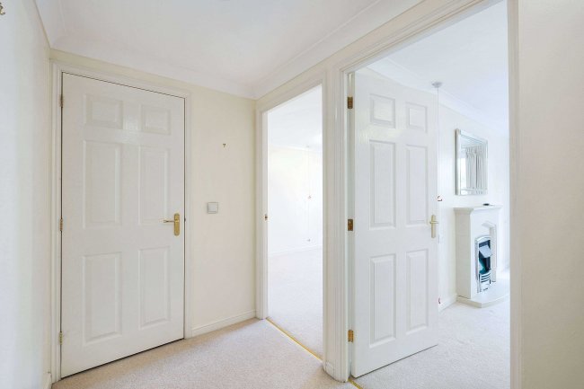 48 Townsend Court, High Street South, Rushden, NN10 0FR 7