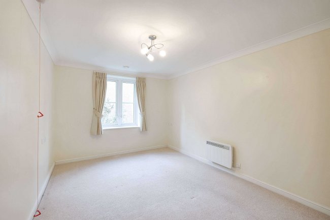 48 Townsend Court, High Street South, Rushden, NN10 0FR 7