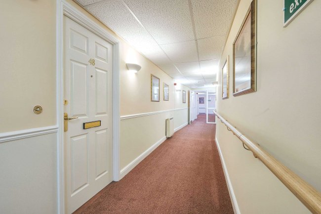 48 Townsend Court, High Street South, Rushden, NN10 0FR 7