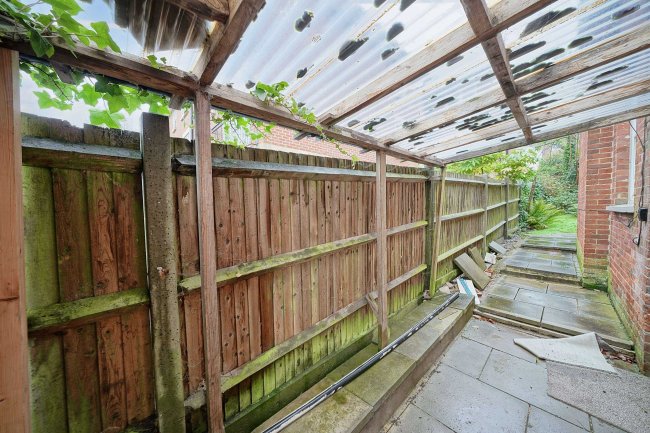 Flat B, 5 Amherst Road, Tunbridge Wells, Kent TN4 9LG 9