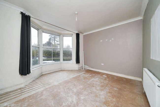 Flat B, 5 Amherst Road, Tunbridge Wells, Kent TN4 9LG 9
