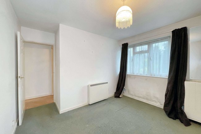 2 Rosemount Gardens, Musbury Road, Axminster, EX13 5AE 8