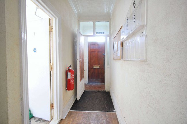 45 Grosvenor Road, Skegness, Lincolnshire, PE25 2DD 8