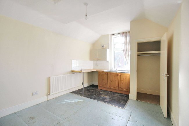 45 Grosvenor Road, Skegness, Lincolnshire, PE25 2DD 8