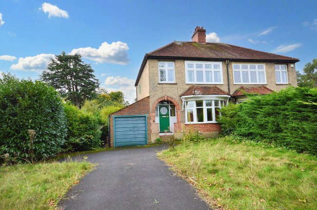 43 Cobham Road, Fetcham, Leatherhead, Surrey, KT22 9HT 3