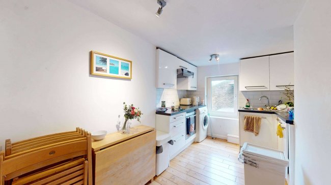 Flat A, 222 North End Road, Barons Court, London, W14 9NU 5