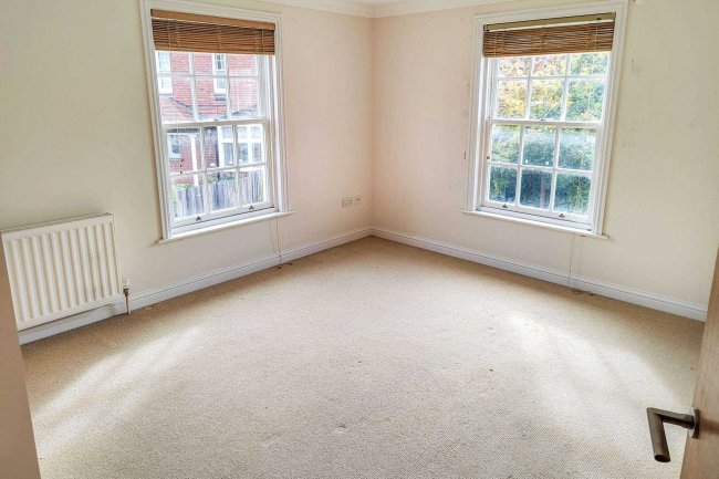 Flat 4, 6 The Avenue, Newmarket, Suffolk, CB8 9AA 4