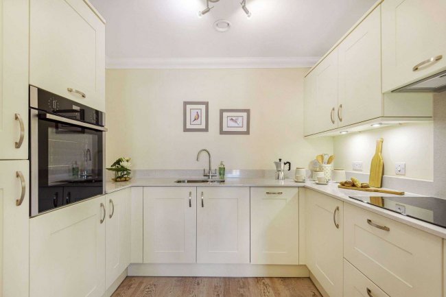 Apartment 18, Renaissance Bourne End, Wharf Lane, Bourne End, Buckinghamshire, SL8 5LU 3