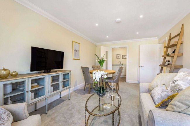Apartment 18, Renaissance Bourne End, Wharf Lane, Bourne End, Buckinghamshire, SL8 5LU 3
