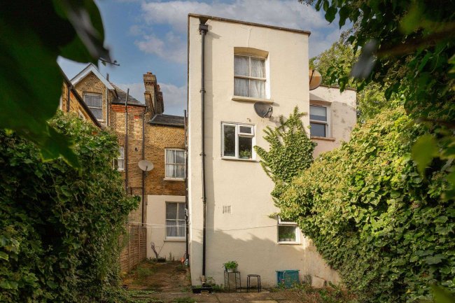 78 Craster Road, Brixton, London, SW2 2AX 9