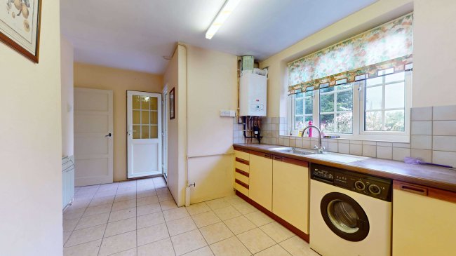 6 Lullingstone Crescent, Orpington, Kent, BR5 3EB 6