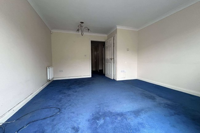 9 Hornbeam Close, Barking, Essex, IG11 0HA 8