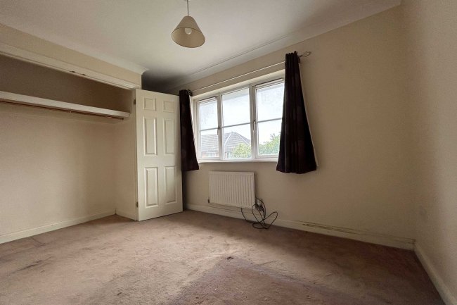 9 Hornbeam Close, Barking, Essex, IG11 0HA 8