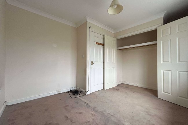 9 Hornbeam Close, Barking, Essex, IG11 0HA 8