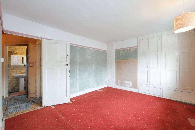 29 Pembroke Road, Spencer, Northampton, NN5 7EN 10