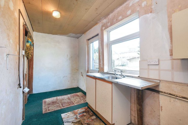 29 Pembroke Road, Spencer, Northampton, NN5 7EN 10