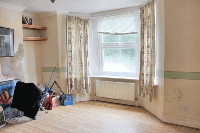 16 Battle Road, St. Leonards-on-Sea, TN37 7AB 6