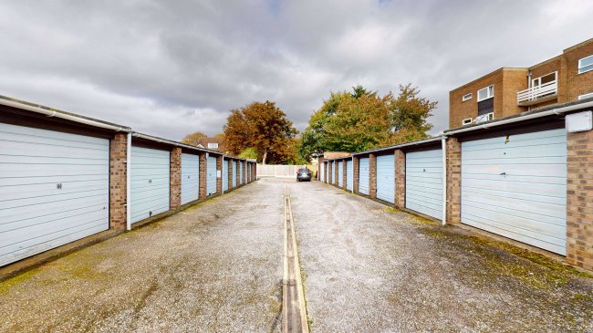 17 Audley Place, Sutton, Surrey, SM2 6RW 10