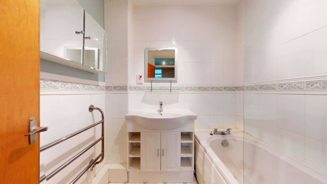 17 Audley Place, Sutton, Surrey, SM2 6RW 10