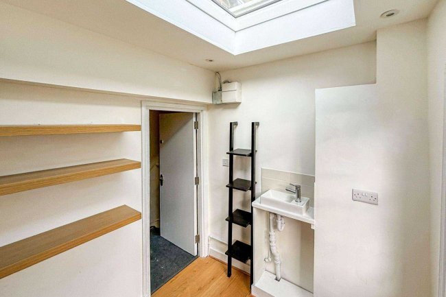 First Floor Store Room, 102 Christchurch Road, Tulse Hill, London, SW2 3DF 10