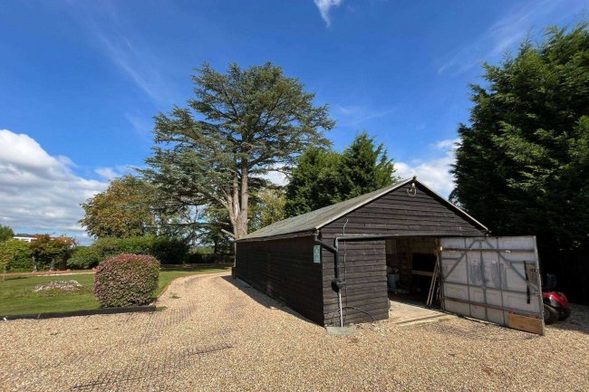 Carylls Country House, Faygate Lane, Faygate RH12 4SN 6