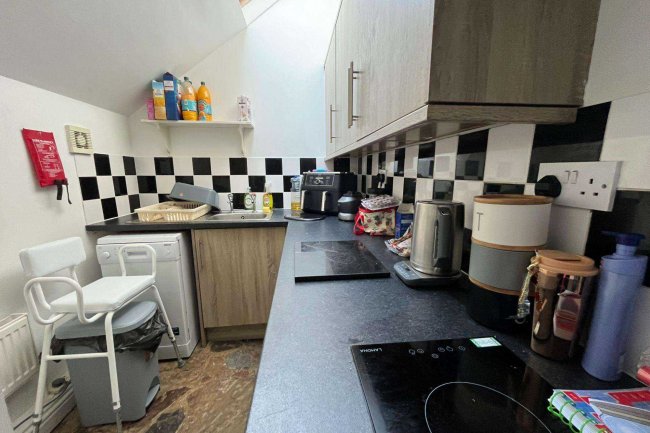 Carylls Country House, Faygate Lane, Faygate RH12 4SN 6