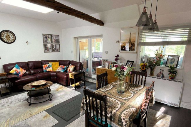 Carylls Country House, Faygate Lane, Faygate RH12 4SN 6