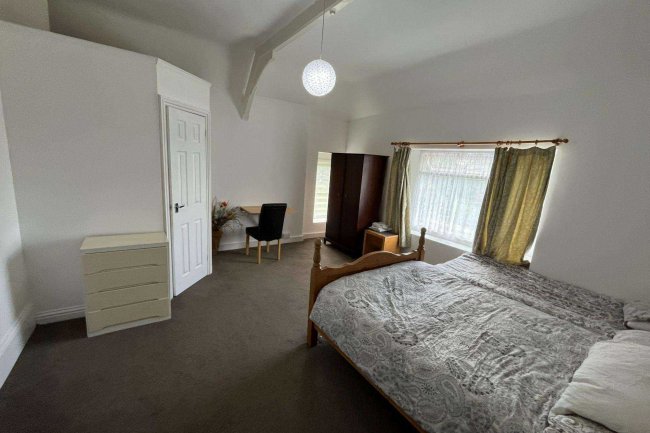 Carylls Country House, Faygate Lane, Faygate RH12 4SN 6