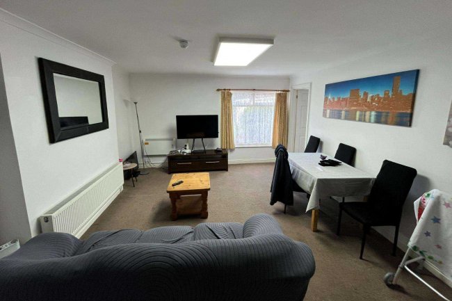 Carylls Country House, Faygate Lane, Faygate RH12 4SN 6