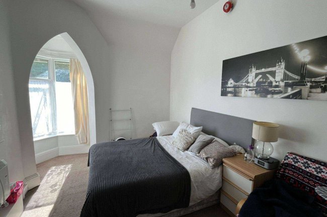 Carylls Country House, Faygate Lane, Faygate RH12 4SN 6