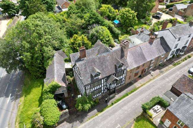 Tower House, 1 Tower Hill, Bromyard, Herefordshire HR7 4DF 8