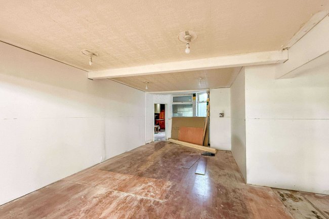 53 Beach Road, South Shields, Tyne And Wear, NE33 2QU 3