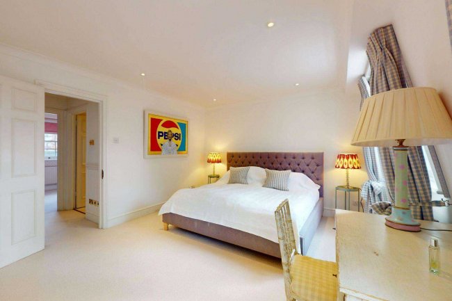 6 Montpelier Square, Knightsbridge, London SW7 1JT 5
