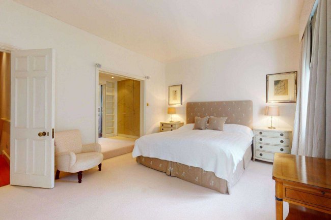 6 Montpelier Square, Knightsbridge, London SW7 1JT 5