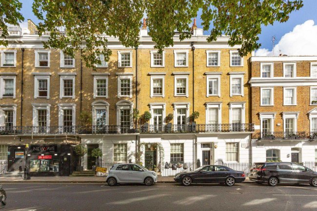6 Montpelier Square, Knightsbridge, London SW7 1JT 5